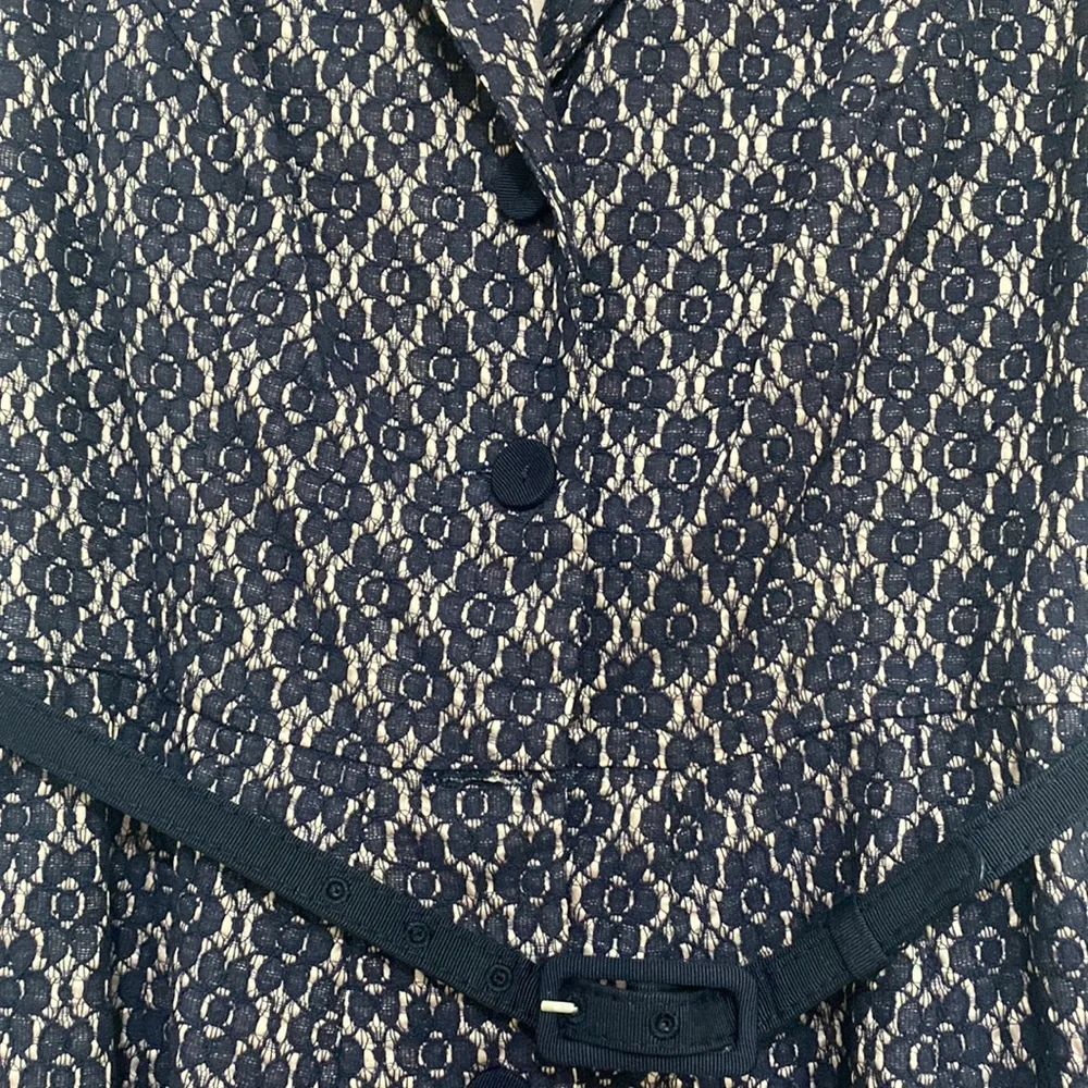 Review Size 8 dress - Picture 5 of 11